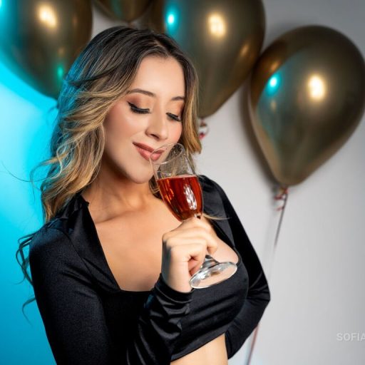 SofiaKaufman cam naked image