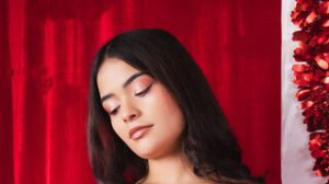 SophieAdamst fingering ass image