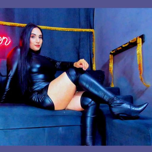 StarStones fingering ass image