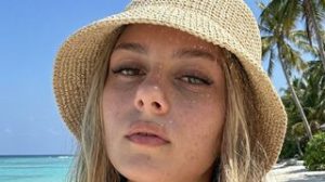 StefaniBrowyn preview
