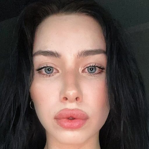 StephanieMeador online shows image