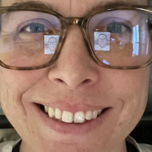 SweetStarrr cam naked image