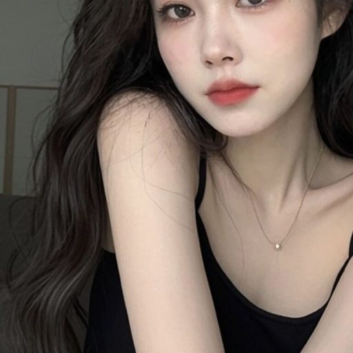 SylviaLsla amateur lush image