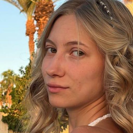 TainaTatge fingering ass image