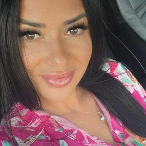 TallidaChance show fingering image