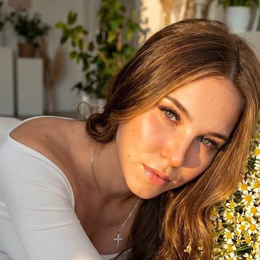 TamelaClausi xxx masturbation image