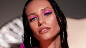 TaraHarris pictures toy image