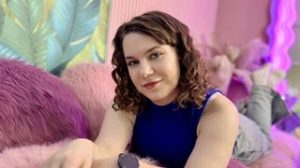 TeonaOwens fingering ass image