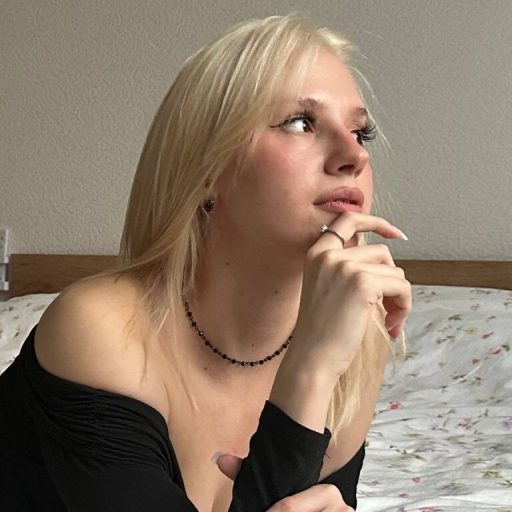 TessaAngelo fingering ass image