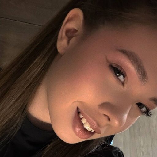 TessaSun xxx masturbation image