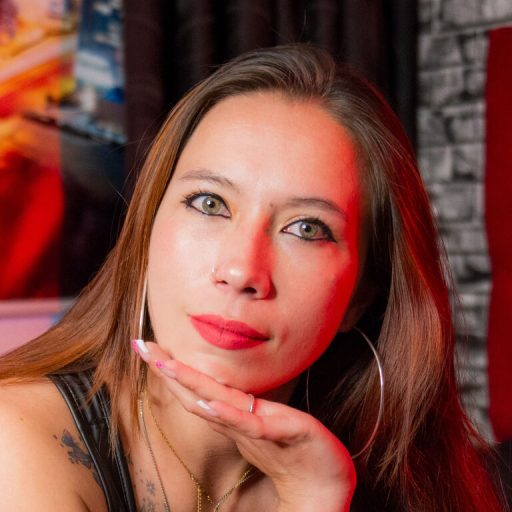 ThaliaTacher show fingering image