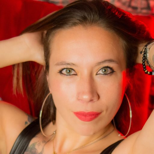 ThaliaTacher show fingering image