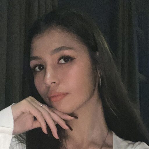 TreasaWurz online shows image