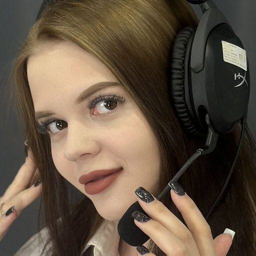 TriciaValladolid cam naked image