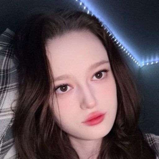 TrinhHickox pussy show image