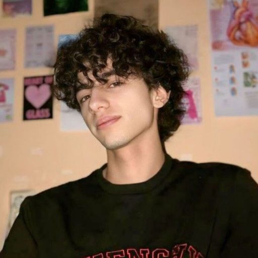 TylerTaz photos webcam image