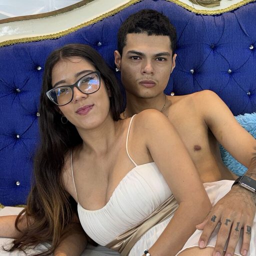 ValentinaAndJoe cam naked image