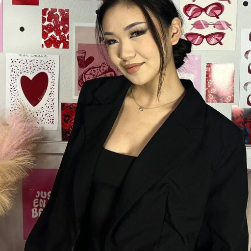 VallieHusson lush livejasmin image