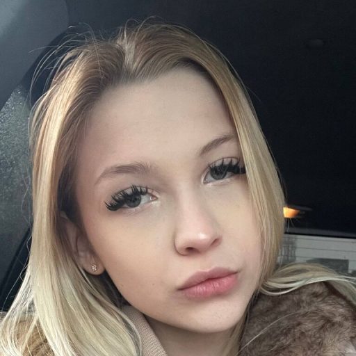 VeronicaBarks naked porn image