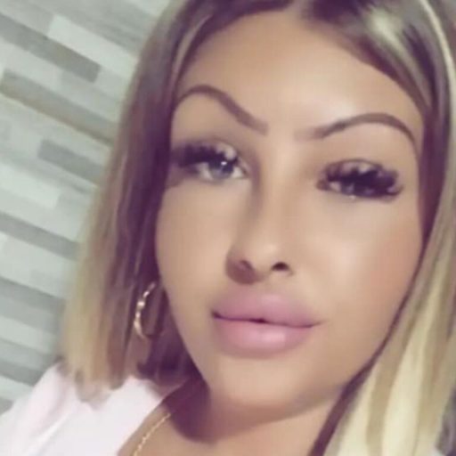VeronicaKees live video image