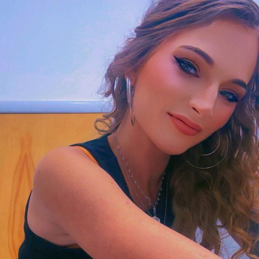 VeronicaLeigh pussy show image