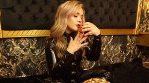 VickyAndrews preview