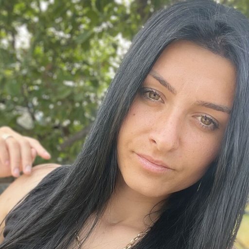 VickyTray jasmin online image
