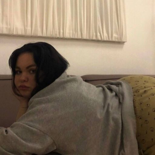 VictoriaKarter strip amateur image