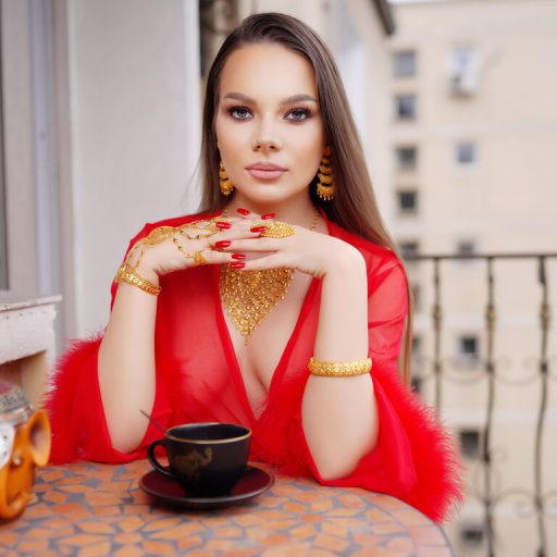 VictoriaMinna online shows image