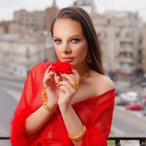 VictoriaMinna online shows image