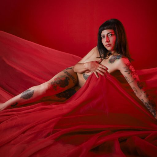 VictoriaVont show fingering image