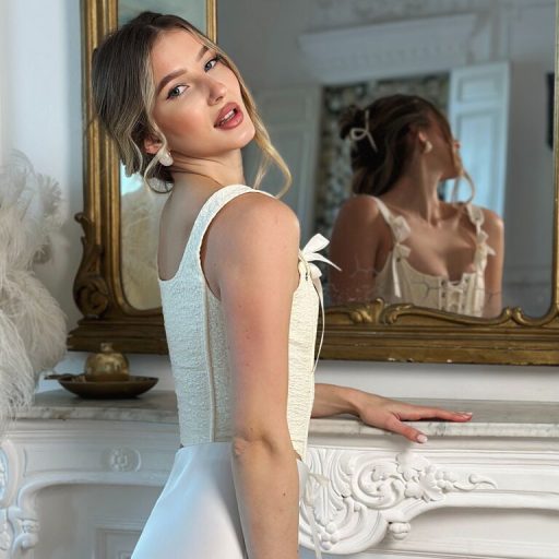 VictoriaWolfred vibrator lj image