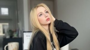 VikiHarrison preview