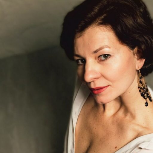 ViktoriiaRom cam naked image