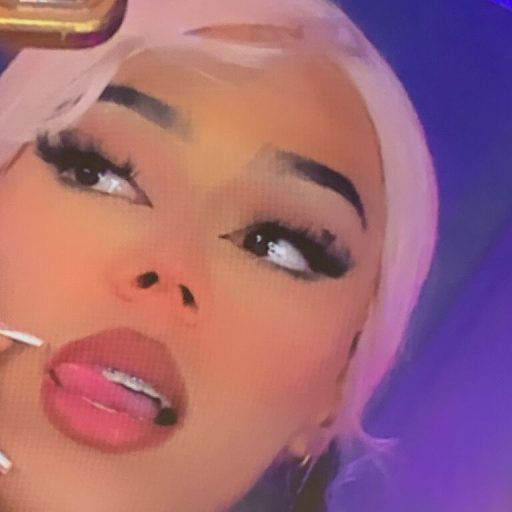 ViolettMyers vibrator lj image