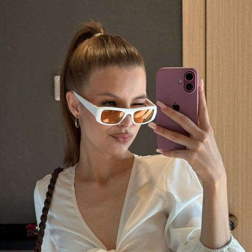 ViolettaDarling hd nude image