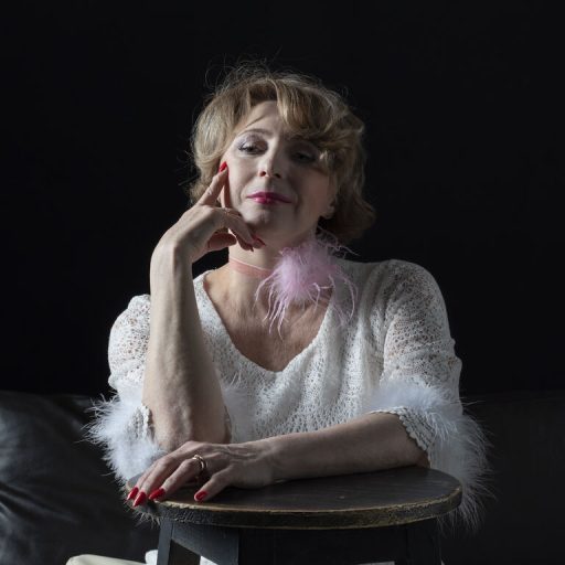 VivienVodes pussy show image