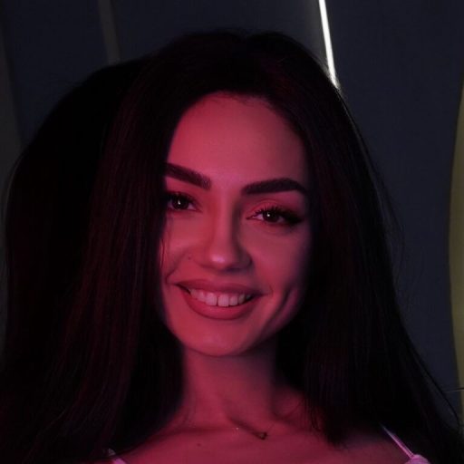 VivienneStark online shows image