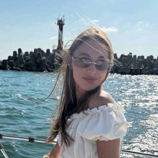 YaekoBrowers shows recorded image