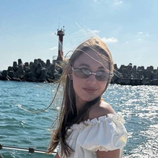 YaekoBrowers shows recorded image