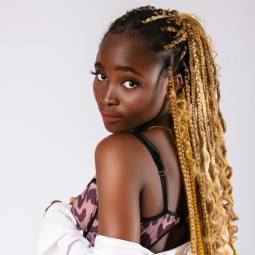 YaraAli hd nude image