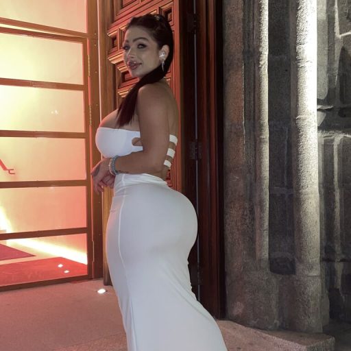 YisellAlves hd nude image