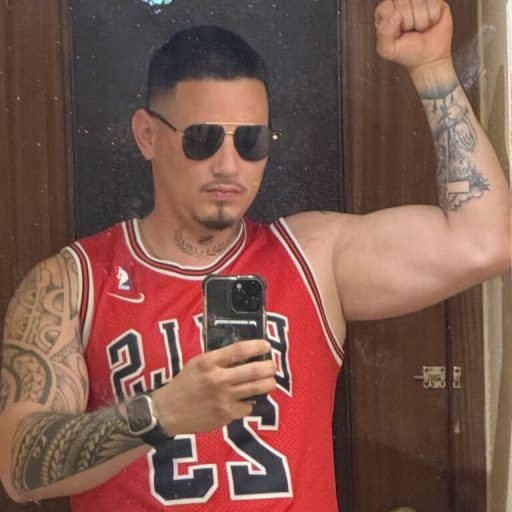 YoucefThompson online shows image