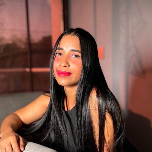 YurissaArias pictures toy image