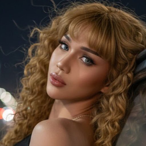 YzaraRoscoe webcam free image