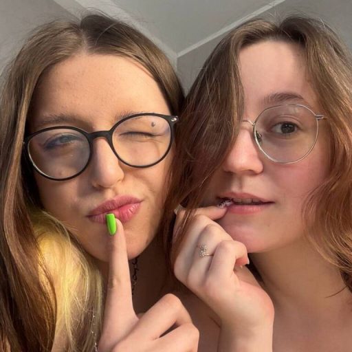 ZeldaAndLynna pics xxx image
