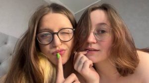 ZeldaAndLynna preview
