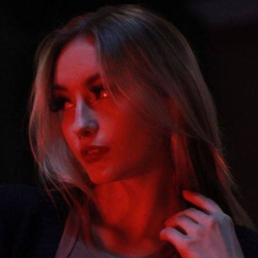 ZeniaSelusi real strip image