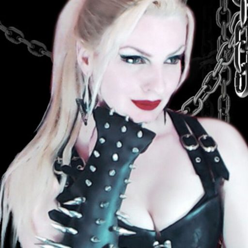 ZiaVyxen cam naked image