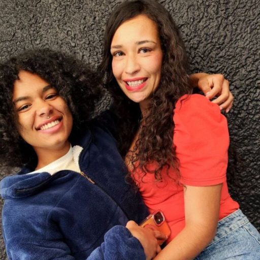 ZoeAndLucy online shows image